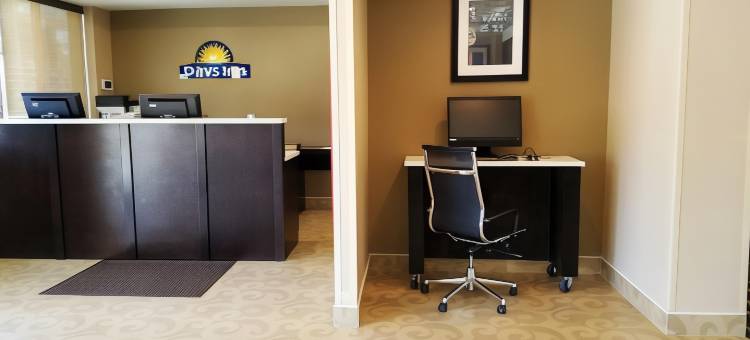 布鲁克林海洋公园戴斯酒店(Days Inn by Wyndham Brooklyn Marine Park)图片