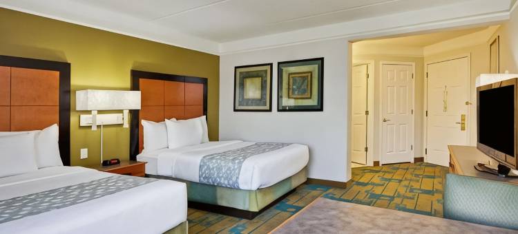 劳德代尔堡机场拉昆塔温德姆套房酒店(La Quinta Inn & Suites by Wyndham Ft. Lauderdale Airport)图片