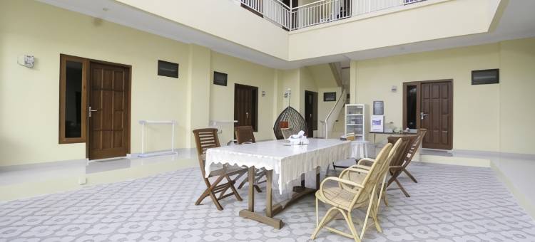 红多兹Plus酒店-近STIE YKPN(RedDoorz Plus Near Stie Ykpn)图片