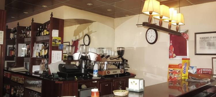 德乌特里拉斯别墅酒店(Hotel Villa de Utrillas)图片