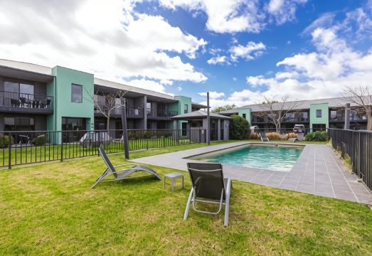 Quest Sale Hotel Overview