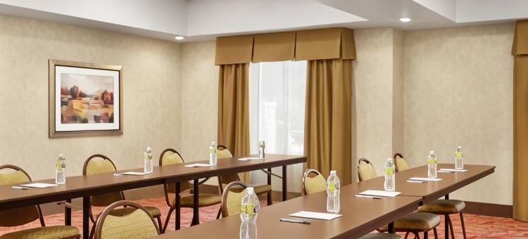 希尔顿欢朋酒店-萨尔弗斯普林斯(Hampton Inn Sulphur Springs)图片