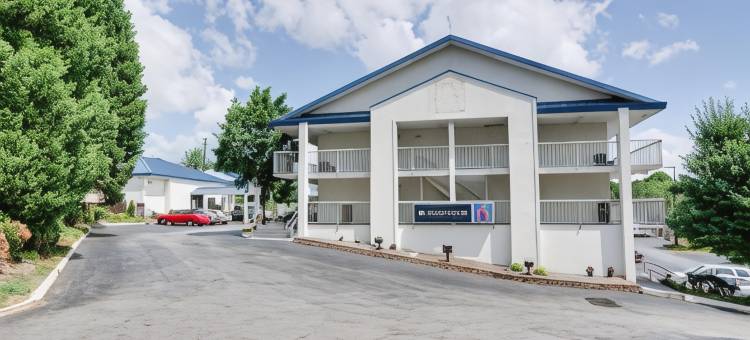 亚特兰大钱布利塔克6号汽车旅馆(Motel 6 Atlanta, GA)图片