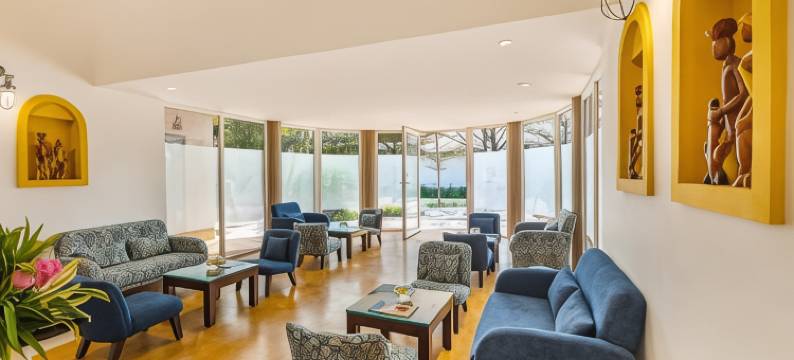 干哈斯特灵酒店(Sterling Kanha)图片