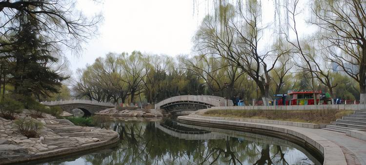 呼和浩特满都海公园乌兰察布西街亚朵酒店图片