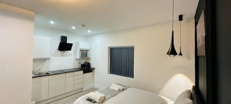 希斯路山林小屋(Heathrow Lodge)图片