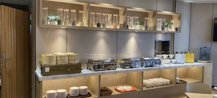 全品连锁酒店(东兴国门口岸店)图片