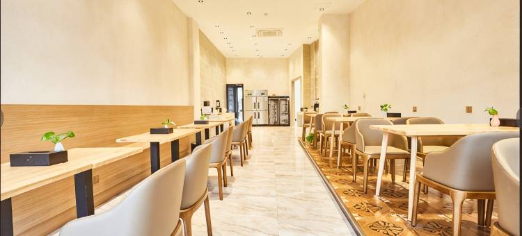 宁波柏璟酒店(栎社机场奥特莱斯店)图片
