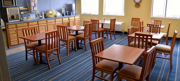 格兰德艾兰戴斯酒店(Days Inn by Wyndham Grand Island)图片