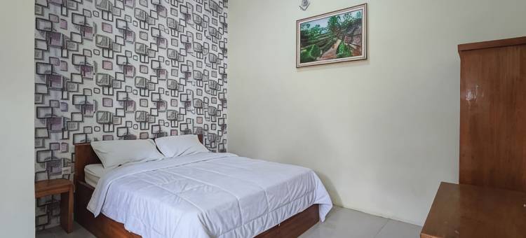 红多兹@怀卡布巴克塔纳卡托家庭旅馆(RedDoorz @ Tanakatto Homestay Waikabubak)图片