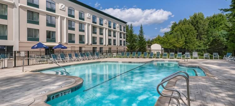 舒适酒店及套房乔治湖(Comfort Inn & Suites Lake George)图片