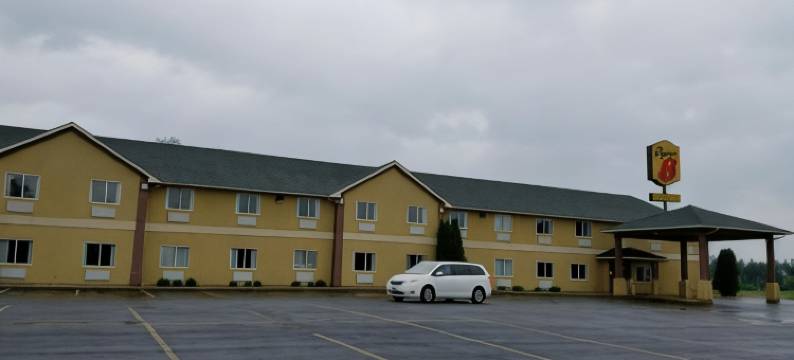 亨廷顿温德姆速8酒店(Super 8 by Wyndham Huntington)图片