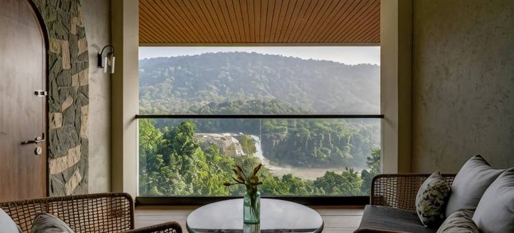 Flora Misty Falls Athirappilly图片