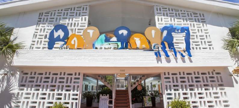 水边酒店(Waterside Hotel and Suites)图片