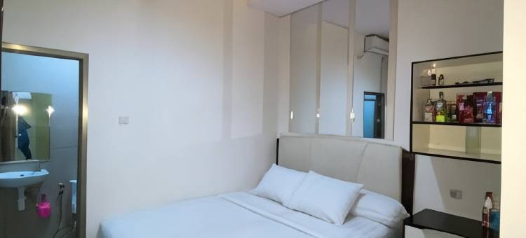 位于茉莉芬的4卧室-600平方米|带1个独立浴室(De Kost Madiun)图片