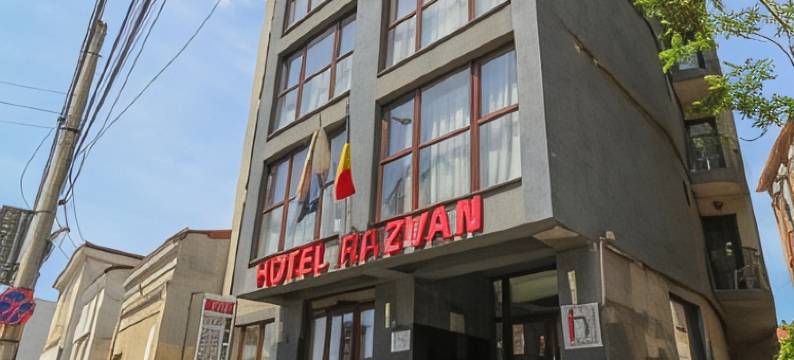 拉兹万酒店(Hotel Razvan)图片