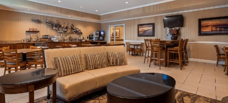 伊斯顿贝斯特韦斯特优质套房酒店(Best Western Plus Easton Inn  Suites)图片