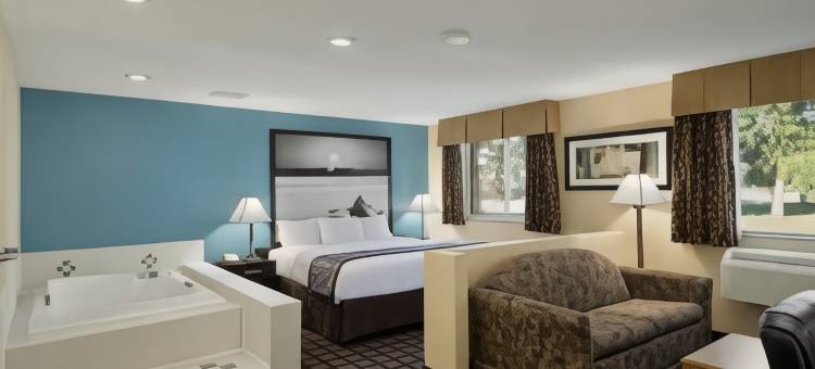 怀特沃特速8酒店(Super 8 by Wyndham Whitewater WI)图片