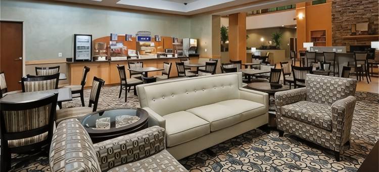 智选假日套房酒店亚特兰大西南的费尔本(Holiday Inn Express & Suites Atlanta Southwest-Fairburn)图片