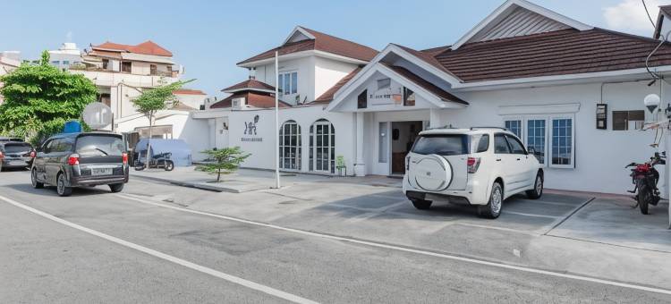 红多兹伊斯兰酒店-近贝卡派公园2号(RedDoorz Syariah Near Taman Bekapai 2)图片