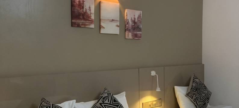 G10假日酒店(The G Ten Holiday Inn)图片