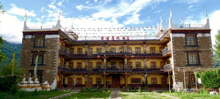 丹巴顶圣景观酒店(甲居藏寨5号观景台店)图片