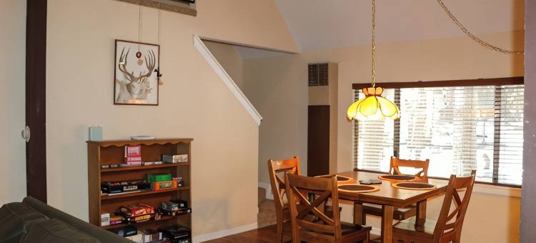 沙沃雷克僻静木屋–安静、私密 & 适合家庭(Secluded Cabin at Shaver Lake – Quiet, Private & Family Friendly)图片