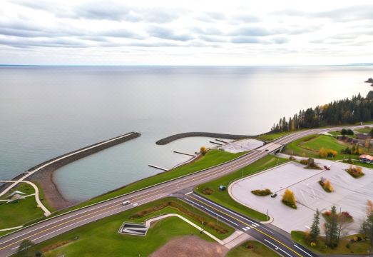 Walk to McQuade Harbor Lake Superior Retreat Hotel Overview