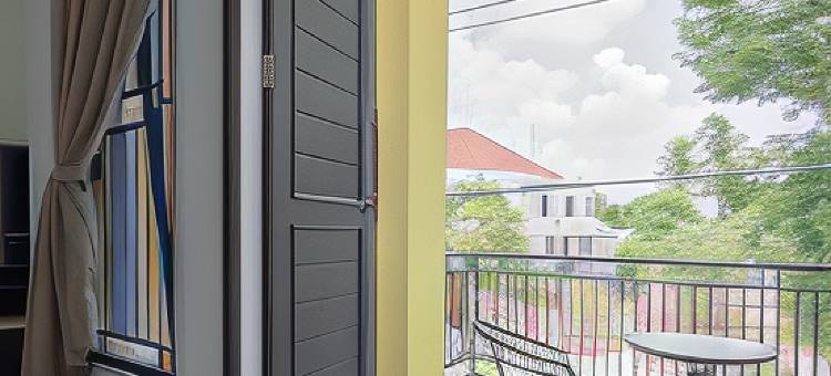 瑞德多兹酒店 - 近占碑苏丹塔哈机场(RedDoorz Syariah Near Sultan Thaha Airport Jambi)图片