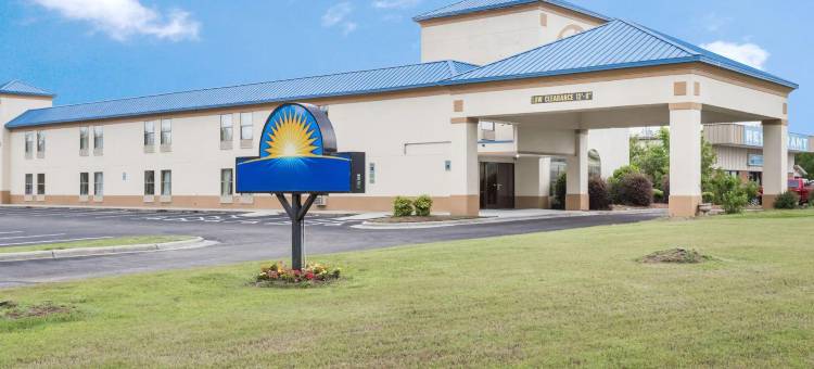塞尔马温德姆戴斯酒店(Days Inn by Wyndham Selma)图片
