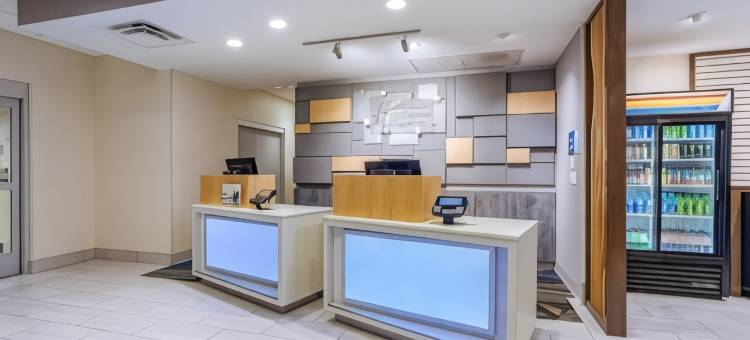 埃尔克哈特北智选假日套房酒店(Holiday Inn Express & Suites Elkhart North)图片