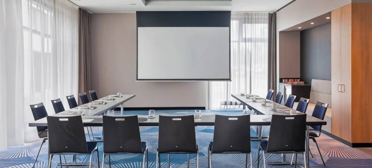 南慕尼黑奥伯法芬霍芬万怡酒店(Courtyard Oberpfaffenhofen Munich South)图片