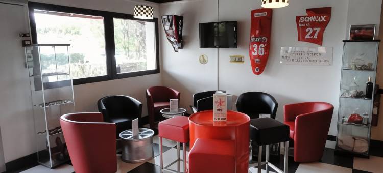 维耶尔宗恩佐基里亚德直营酒店(Enzo Hotels Vierzon By Kyriad Direct)图片