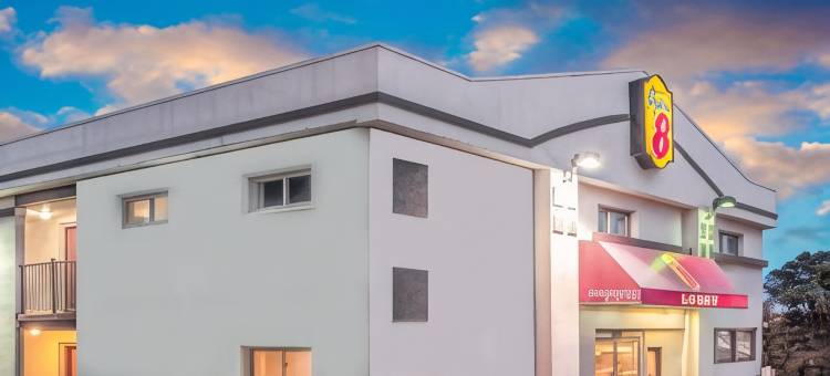 北伯根-纽约地区温德姆速8酒店(Super 8 by Wyndham North Bergen NJ/NYC Area)图片