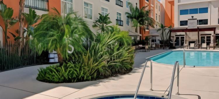 巴伦西亚希尔顿安泊酒店(Embassy Suites by Hilton Valencia)图片