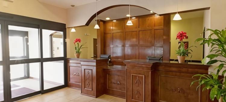 麦库姆呗盟套房酒店(Baymont by Wyndham McComb)图片