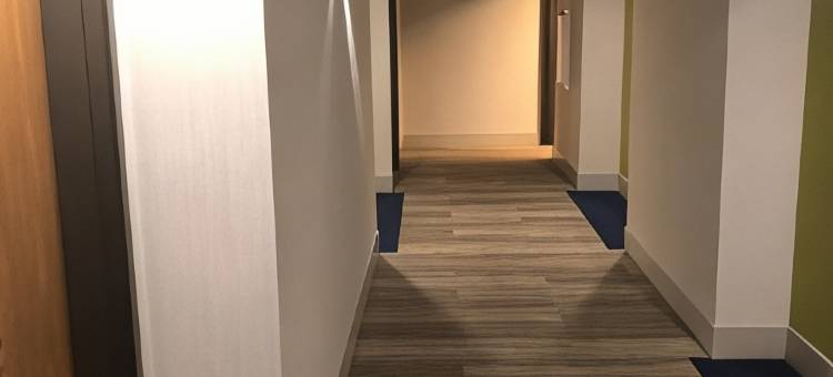 Holiday Inn Express 吨。 VERNON by IHG(Holiday Inn Express MT. VERNON by IHG)图片