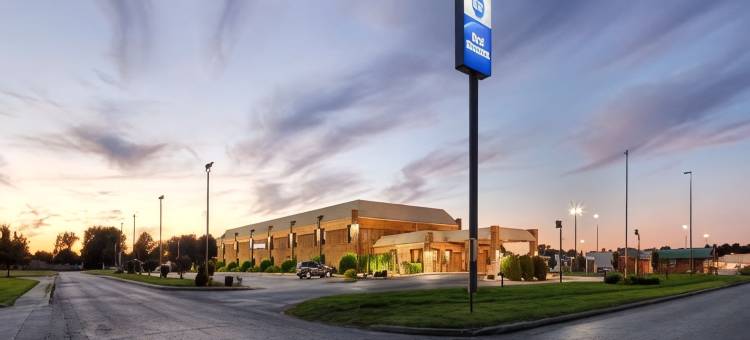 马丁斯维尔贝斯特韦斯特酒店(Best Western Martinsville Inn)图片