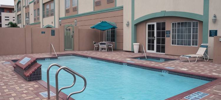 西麦卡伦米西翁拉昆塔温德姆套房酒店(La Quinta Inn & Suites by Wyndham Mission at West McAllen)图片