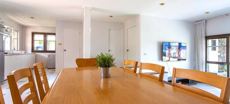 F4 Beach House Kitchen BBQ 3 Bedrooms Large Yard图片