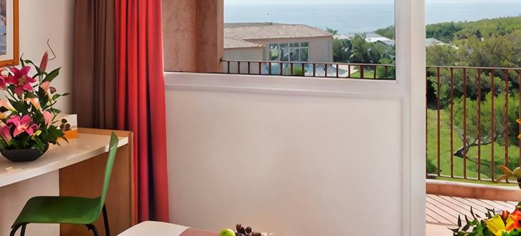 宜必思萨拉萨海耶尔海滨酒店(Ibis Hyères Plage Thalassa)图片