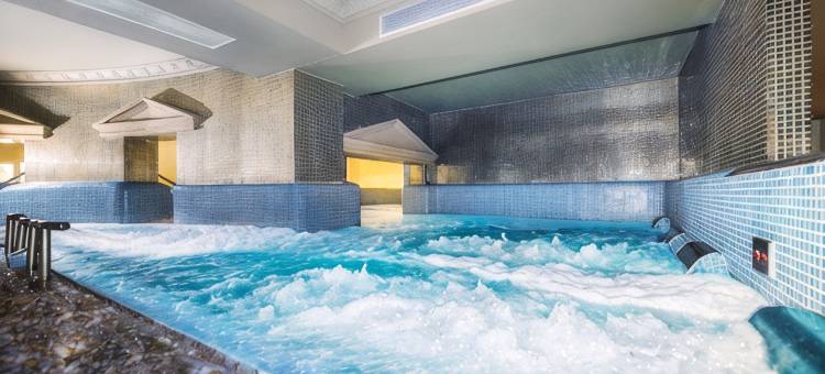 塞勒斯滨海门户酒店(Salles Hotels Marina Portals)图片