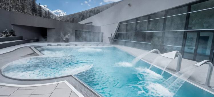 埃克林布兰科维尔酒店(Ecrin Blanc Resort Courchevel - Aquapark)图片