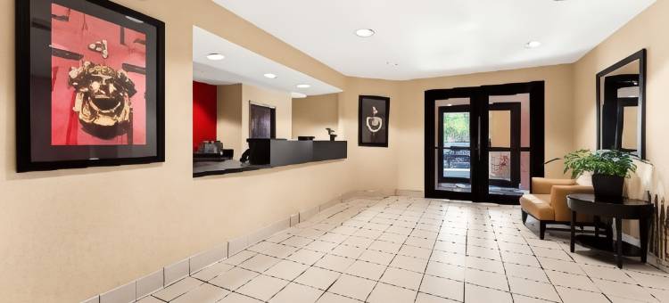 郊区开间哥伦布布拉德利公园(Suburban Studios Columbus Bradley Park)图片
