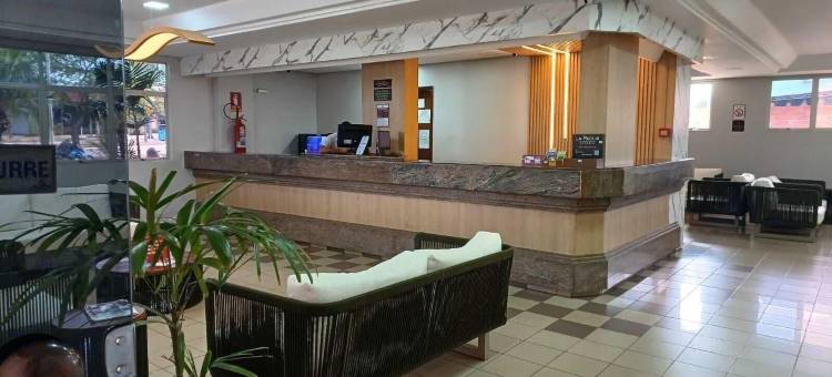 维多利亚广场酒店(Victoria Plaza Hotel)图片