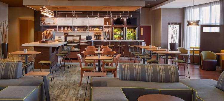 金斯顿401高速公路/Division街万怡酒店(Courtyard Kingston Highway 401/Division Street)图片