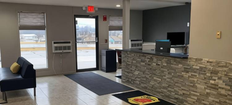 温德姆速8酒店柯克斯维尔-大学区(Super 8 by Wyndham Kirksville University Area)图片