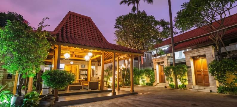 苏里亚马斯别墅酒店(Surya Mas Villa)图片