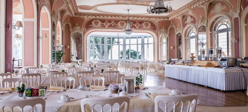 伊甸园宫奥拉克酒店(Hotel Eden Palace au Lac)图片