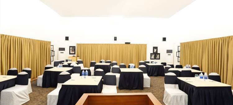 玛纳斯度假村 - 佩丁动物园(Manas Resort with Petting Zoo)图片